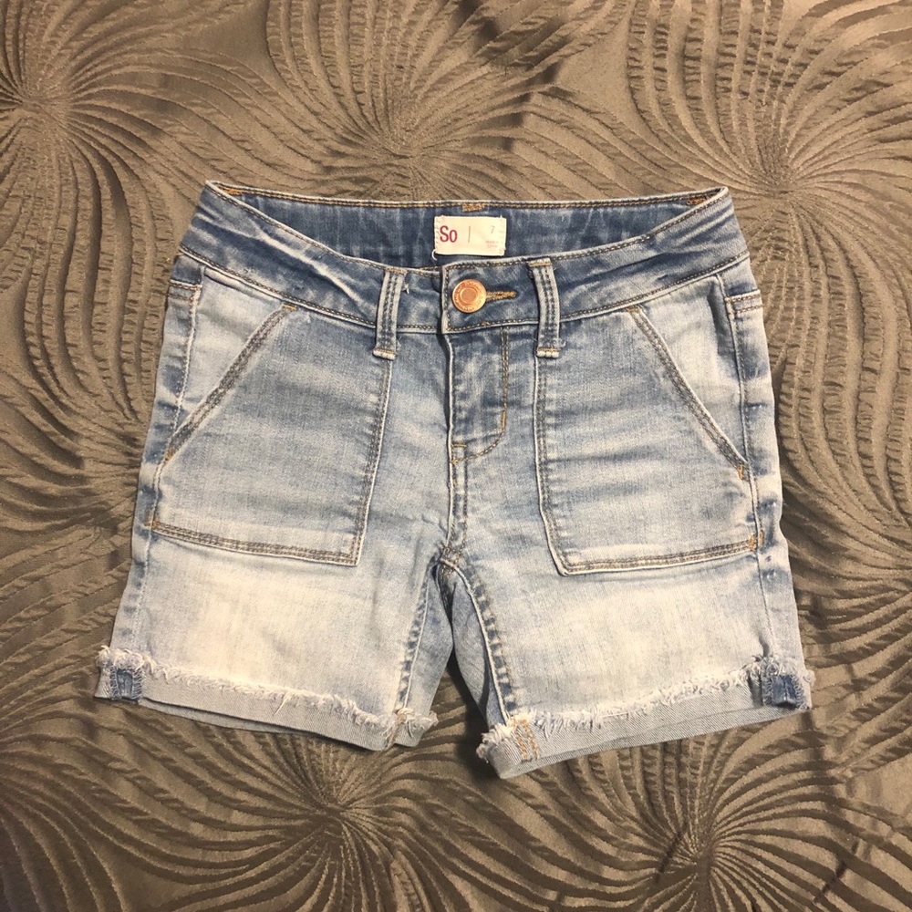 EUC Girl’s Jean Shorts (Worn Look) SZ 7